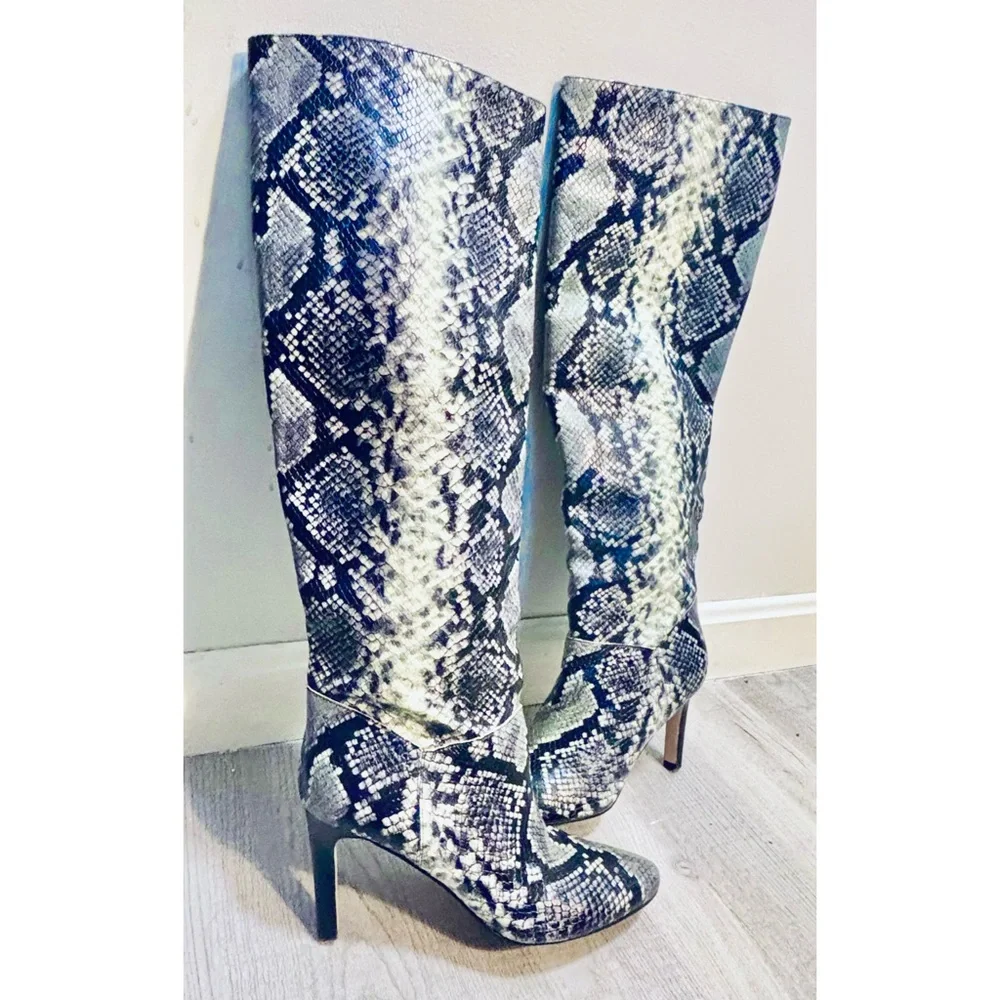 Marc Fisher LTD Black, White and Blue Snakeskin Embossed Leather Heel Boots- 7.5 - Picture 1 of 11